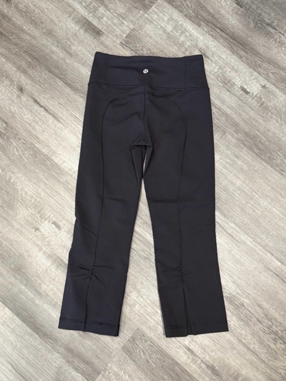 Lululemon Black Cropped Leggings Slit Hem High Rise Size 2 NWOT - Picture 6 of 10
